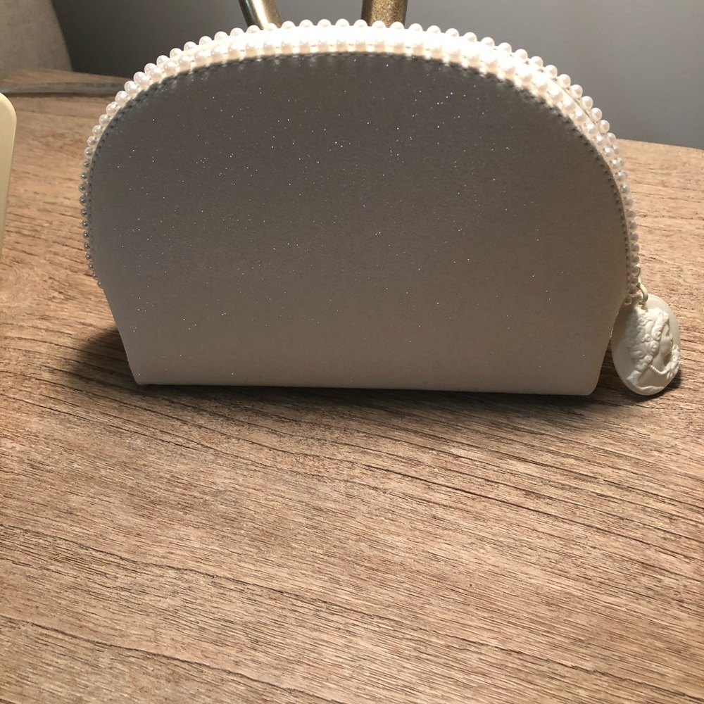 MAC White Glitter Cameo Make up Bag